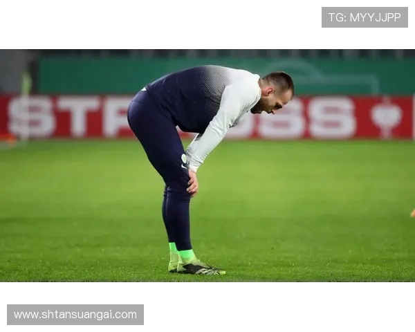 庞格拉契奇晚归 鲁加尼科穆佐备战维罗纳